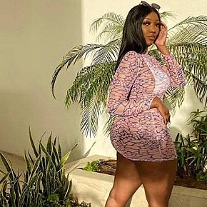 Candy Super Booty
 escort in Mumbai offers Kissing services