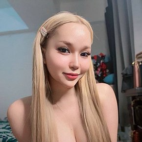 Sashi-babe escort in Manila offers Girlfriend Experience (GFE) services