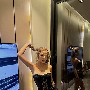 Mira escort in Riyadh offers DUO services