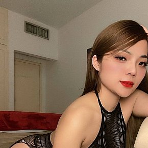 Cherry escort in Dubai offers Analsex services