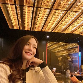 Janny escort in Bangkok offers Bacio alla francese services