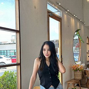 Janny escort in Bangkok offers Bacio alla francese services