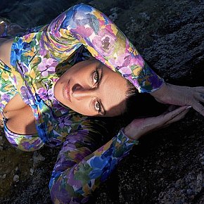 Nora Model/Ex-Model escort in Dubai offers BDSM services