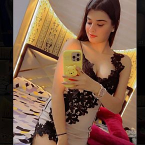 Sara escort in 