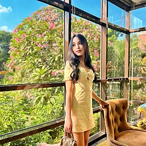 Mina escort in Manila offers Vídeos privados services