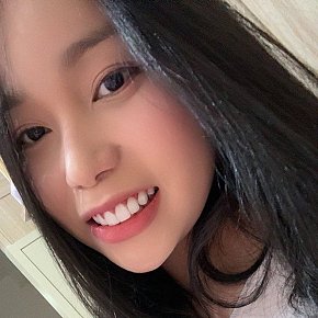 Mina escort in Manila offers Vídeos privados services