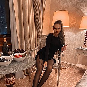Adele Garota Fitness escort in Abu Dhabi offers Lingerie services