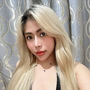 Mina Großer Busen escort in Abu Dhabi offers Girlfriend Experience (GFE) services
