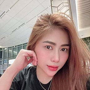 Mina Großer Busen escort in Abu Dhabi offers Girlfriend Experience (GFE) services