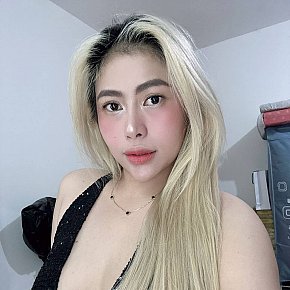 Mina Großer Busen escort in Abu Dhabi offers Girlfriend Experience (GFE) services