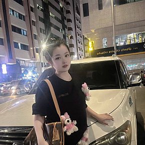 Mina escort in Abu Dhabi offers Ganzkörpermassage services