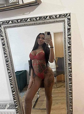 Tina escort in  offers Experiência com garotas (GFE) services