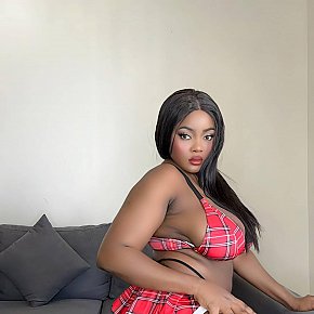 Bella-Big-Boobs escort in Dubai offers Sexo en diferentes posturas
 services