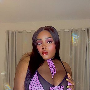 Bella-Big-Boobs escort in Dubai offers Sexo en diferentes posturas
 services