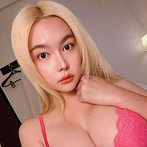 Leena Model/Fost Model escort in Tokyo offers Oral fără Prezervativ services