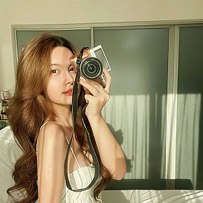 Leena Model/Fost Model escort in Tokyo offers Oral fără Prezervativ services
