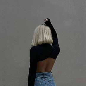 Nova escort in Muscat