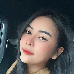 Lovely Model /Ex-model
 escort in Kuala Lumpur offers Girlfriend Experience (GFE) services