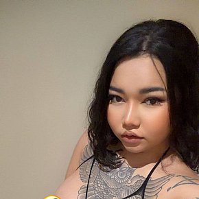 Rose escort in  offers Ejaculação na boca services