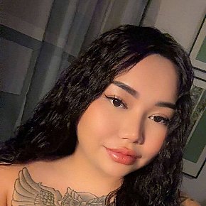 Rose escort in  offers Ejaculação na boca services