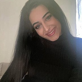 Jane Pequeña Y Delgada escort in Dubai