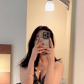 Anadil escort in Dubai
