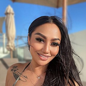 Linda escort in Abu Dhabi offers 69 Position services