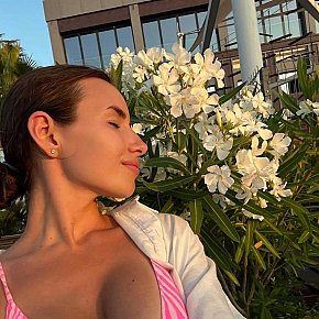 Maria Superbunduda escort in 