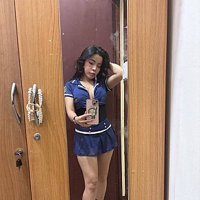 Mina escort in Doha offers Oral fără Prezervativ services