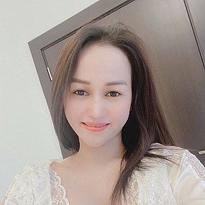 Sally escort in Manama offers Girlfriend Experience (GFE) services