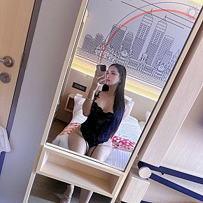 Michelle escort in  offers Chupar y Lamer cojones
 services