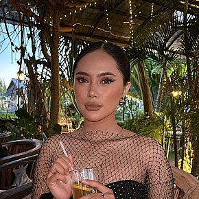 Jesslyn escort in Kuta Bali offers Esguichar services