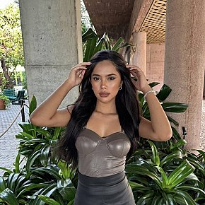 Jesslyn escort in Kuta Bali offers Esguichar services