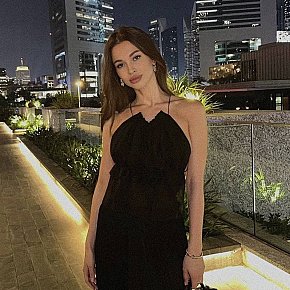 Sparkle escort in  offers Jeux de rôles et fantasmes services