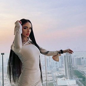 Vikki escort in 