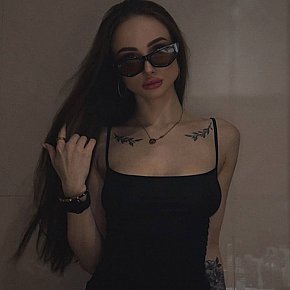 Vikki escort in 