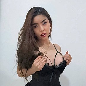 Haifa escort in Abu Dhabi offers Maîtresse (soft) services