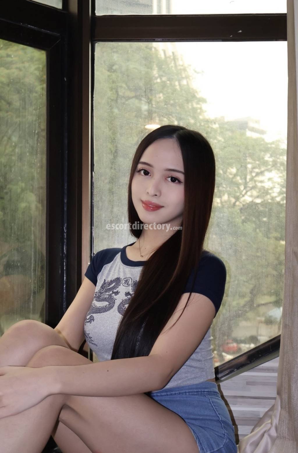 Kahaya performs Girlfriend Experience(GFE), escort in Manila