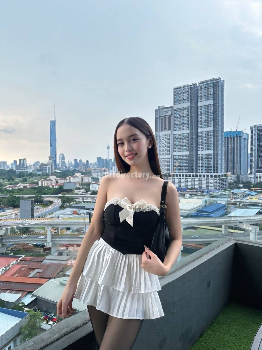 Kahaya performs Girlfriend Experience(GFE), escort in Manila