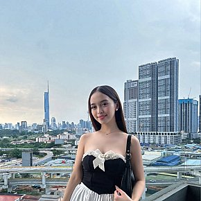 Bella escort in Manila offers Girlfriend Experience (GFE) services
