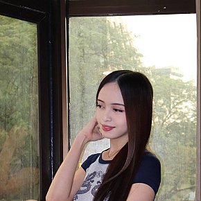 Hot girl in Manila offers Girlfriend Experience(GFE)