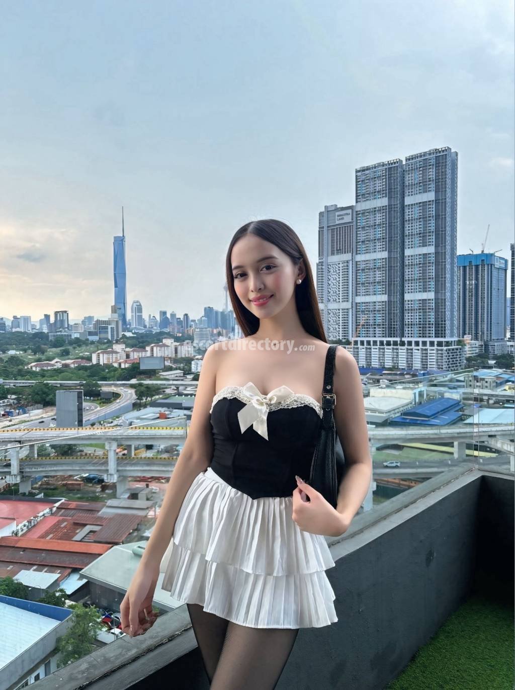 Kahaya performs Girlfriend Experience(GFE), escort in Manila
