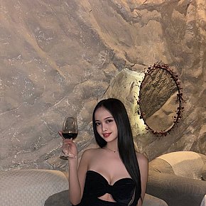 Kahaya performs Girlfriend Experience(GFE), escort in Manila