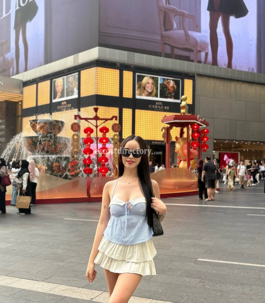 Hot girl in Manila offers Girlfriend Experience(GFE)