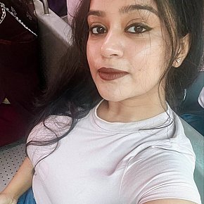 Gloria escort in Mumbai