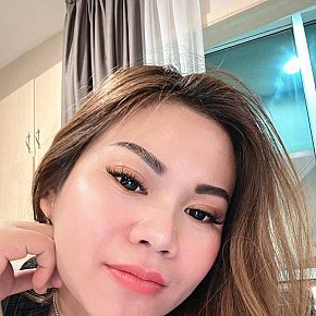 Bee-Bee BBW escort in Riyadh offers Massage sensuel intégral services
