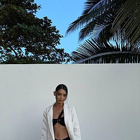 Valerie Petite
 escort in Kuta Bali