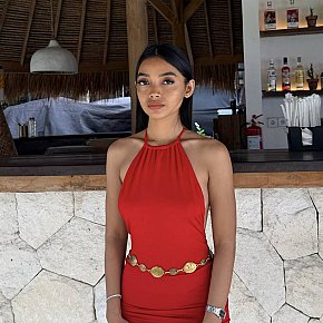 Valerie Petite
 escort in Bali