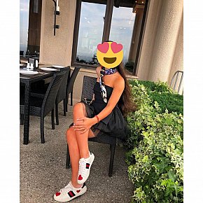 Anna escort in Dubai offers Feticismo Piedi services
