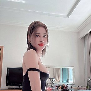 Joile escort in 